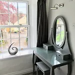 The Greyhound, Hackforth Near 3* 贝德尔