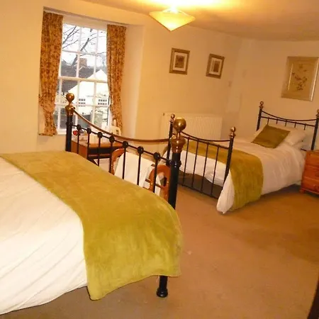 Hotel The Greyhound, Hackforth Near 3*