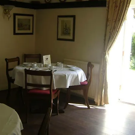 Hotel The Greyhound, Hackforth Near 3*