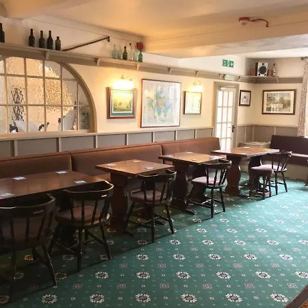 The Greyhound, Hackforth Near 3* 贝德尔