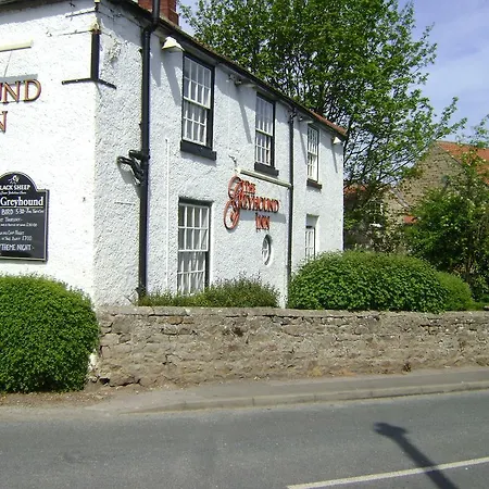 The Greyhound, Hackforth Near מלון בידייל